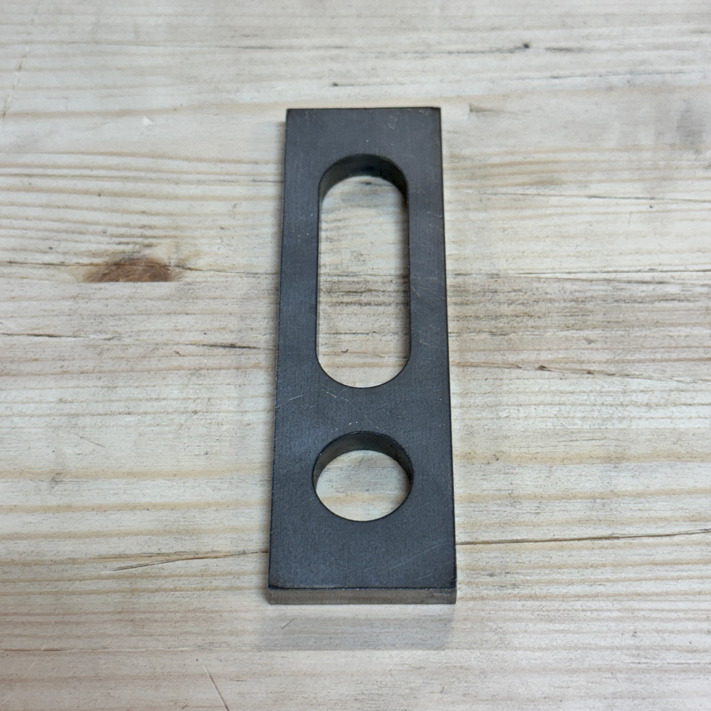 Pysäytin 100x30 6 mm