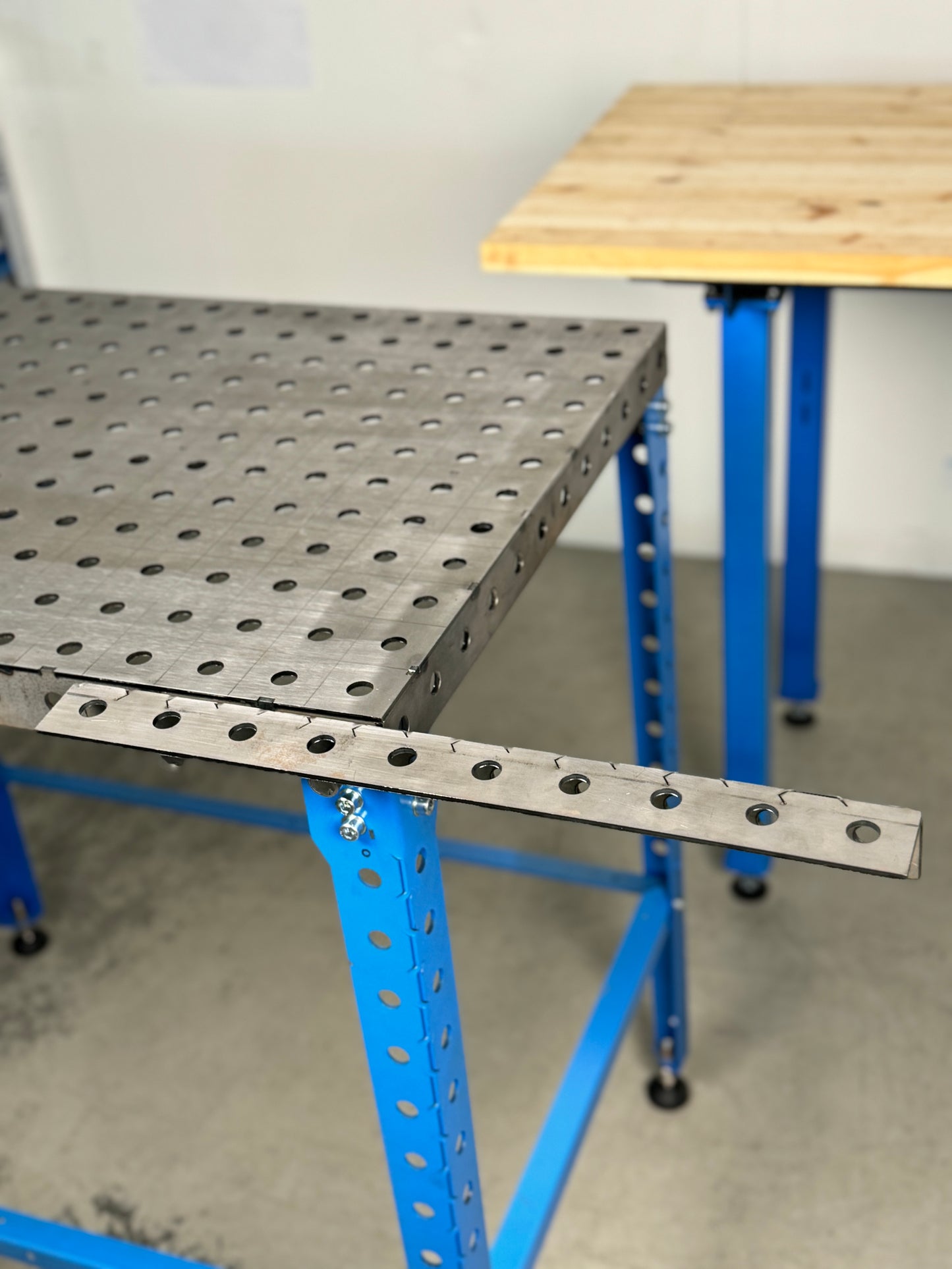 Umetalli verkkokauppa Perforated metal angle 590x50x50 4 mm Umetalli Accessories Slotted angle